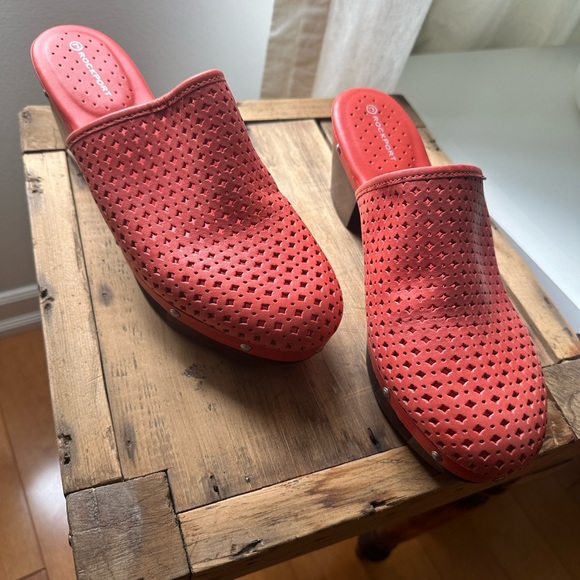 EUC Rockport Adiprene Adidas Coral Leather Clogs Slides Heels - Picture 5 of 8